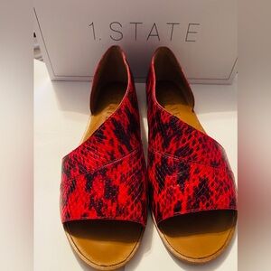 1.State Red Snake Print Leather shoes